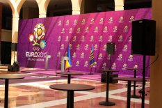 Торжественное награждение за выдающиеся достижения в подготовке и проведении ЕВРО 2012