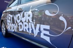 Флешмоб от Peugeot - Let Your Body Drive