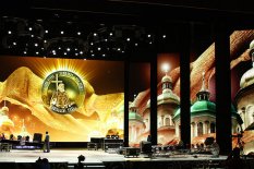 Подготовка Дворца Украина к праздничному концерту в честь 1025-летия Крещения Киевской Руси