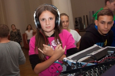 Детский мастер-класс по диджеингу от DeluxeSound DJs в АРТЕК.UA