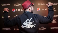 Красная дорожка M1 Music Awards 2017. III Элемент