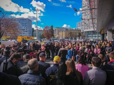 Церемония открытия звезд Ольге Лящук и Михаилу Завьялову на Площади Звезд возле ТРЦ Gulliver