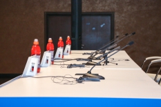 Послематчевая пресс-конференция «Динамо» - «Барселона». DeluxeSound инсталляция в НСК «Олимпийский»