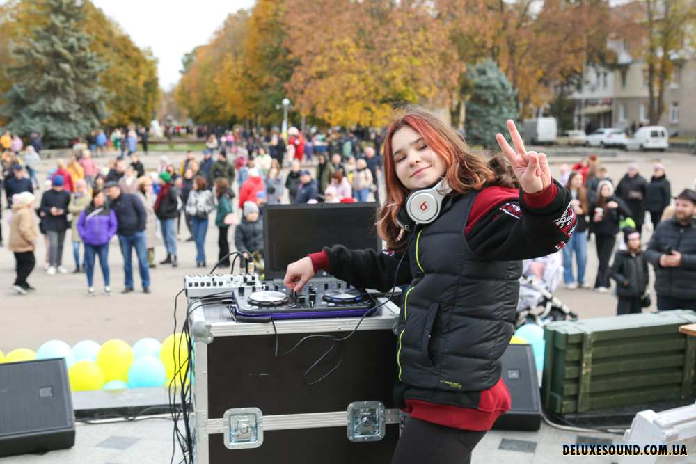 Концертний тур "Дякуємо ЗСУ!": DJ Polinka та DeluxeSound DJ's у Коростишеві