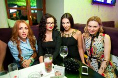 Models Home Party в Зима Бар