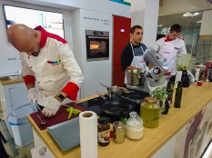 Кулинарный мастер-класс от Bosch со Стефаном Вайттинаданом в ТЦ Городок